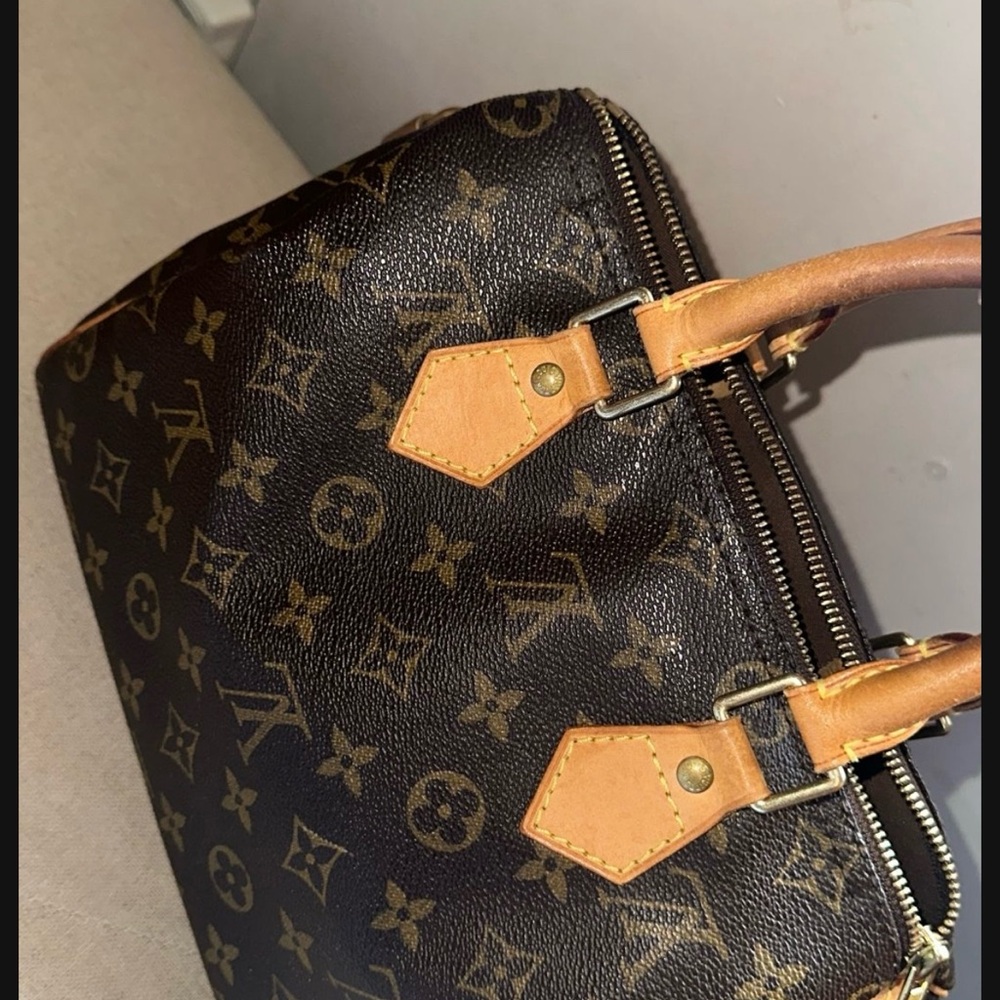 Louis Vuitton Monogram Speedy 25 - Picture 5 of 11